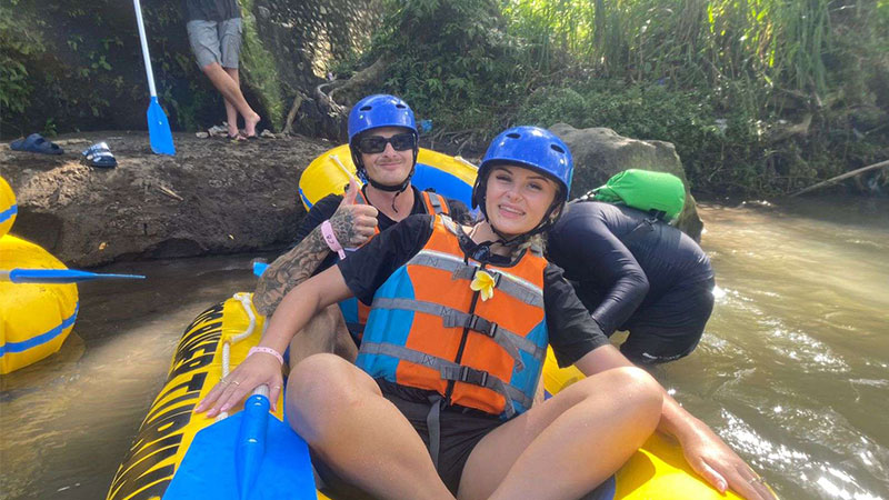 Wos River Tubing Adventure and Ubud Swing Tour